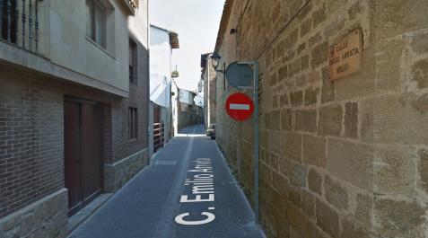PuenteReina Calle Emilio Arrieta de Puente la Reina desde la confluencia con la calle San Pedro