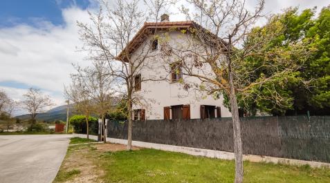 Magnífica casa en Nagore: tranquilidad y aire puro Magnífica casa en Nagore: tranquilidad y aire puro