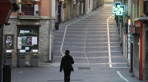 bux A: EDUARDO BUXENS
F: 24 MARZO 2020
L: PAMPLONA
T: Pamplona vacía , CRISIS CORONAVIRUS