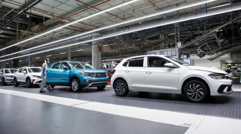 VW Volkswagen vende 4,6 millones de vehículos hasta julio, un 19,3 % menos