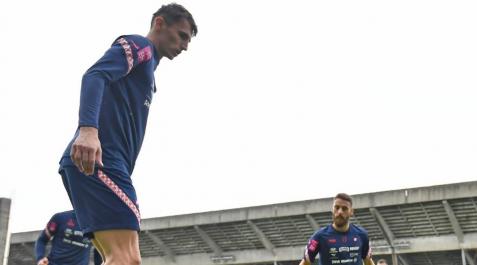 Ante Budimir durante un entrenamiento con Croacia