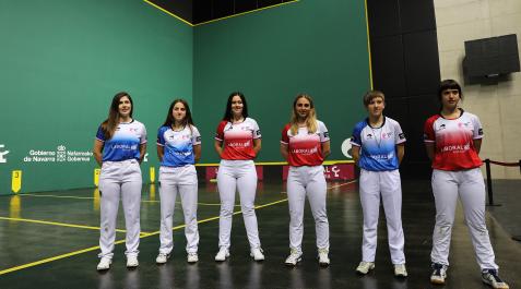 PelotaF LAS FINALISTAS. Itxaso Erasun, Miren Larrarte, Nora Mendizabal, Amaia Aldai, Goiuri Zabaleta, Leire Galeano