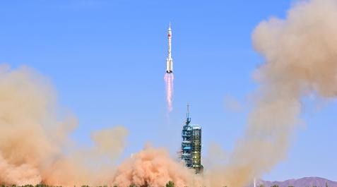 nave Shenzhou-14 La nave Shenzhou-14 despegó desde la base de lanzamiento de Jiuquan