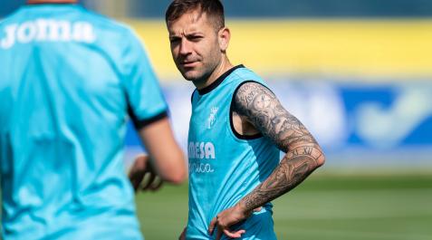 Rubén Peña Rubén Peña, en uno de sus últimos entrenamientos con el Villarreal