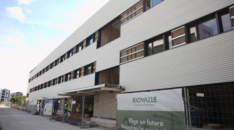 colegio lezkairu Exterior del nuevo colegio del Soto de Lezkairu, todavía en obras