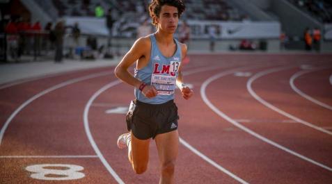 estanis Estanis Ruiz, durante una carrera con su equipo de la Universidad de Loyola Marymount