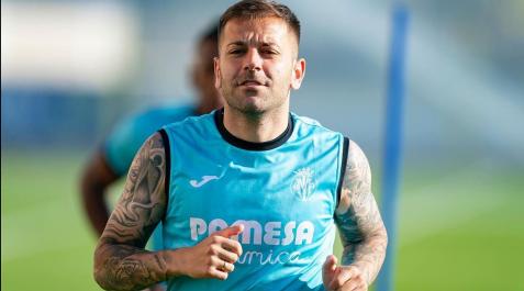 Rubén Peña, en un entrenamiento con el Villarreal Rubén Peña, en un entrenamiento con el Villarreal