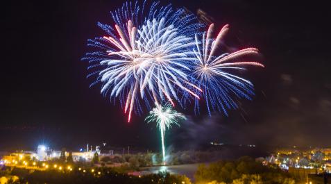 fuegos A: BLANCA ALDANONDO
F: 29/07/2019
P:
L: TUDELA
T: FUEGOS ARTIFICIALES. FIESTAS DE SANTA ANA