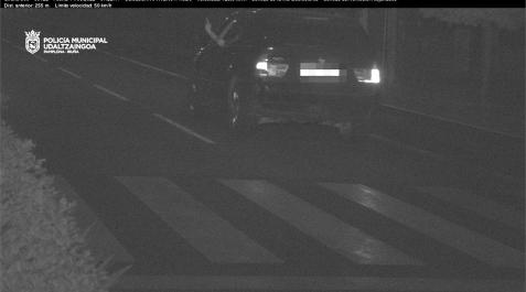radar El conductor que le hizo una peineta al radar en Pamplona a 125 km/h, condenado a 960 euros y 8 meses sin carné