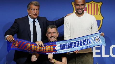 unzué Laporta, Unzué y Guardiola, en la presentación del partido