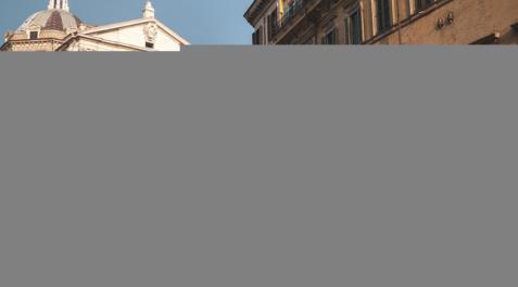 El santoral del 21 de junio recuerda a San Luis Gonzaga. En la imagen, la iglesia del Gesú en Roma donde falleció contagiado de la peste El santoral del 21 de junio recuerda a San Luis Gonzaga. En la imagen, la iglesia del Gesú en Roma donde falleció contagiado de la peste