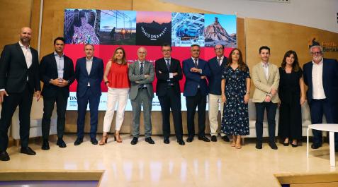 Fotos del encuentro 'Somos DNavarra' celebrado en Madrid.
