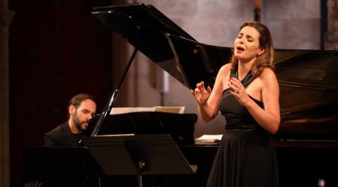 Sabina Puértolas La soprano Sabina Puértolas, el año pasado durante un recital en Puente la Reina