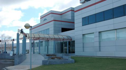 dynamobel Acceso a las instalaciones de Dynamobel en Peralta