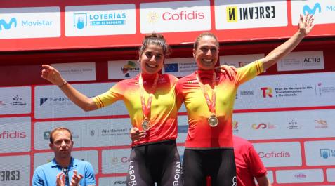 La navarra Idoia Eraso y Mavi García, en el podio La navarra Idoia Eraso y Mavi García, en el podio