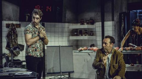 Escape Room Antonio Molero (dcha.) y Leo Rivera, en una escena de 'Escape Room'. /