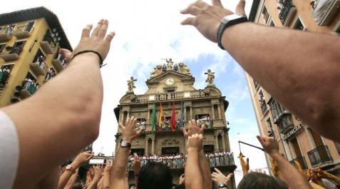 sanfermines El Gobierno foral insta a llamar al 112 en caso de situaciones de acoso a mujeres