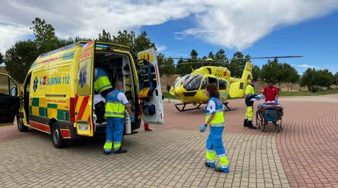 Efectivos de Emergencias 112 Comunidad de Madrid en un suceso en Parla Efectivos de Emergencias 112 Comunidad de Madrid en un suceso en Parla
