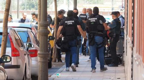 atrincherado valladolid Agentes, en las inmediaciones de la vivienda donde se atrincheró el hombre en Santovenia de Pisuerga