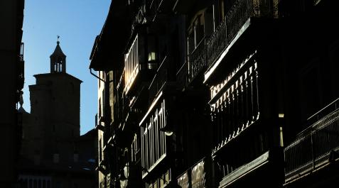 San Cernin Imagen de la torre sur de San Cernin, la del reloj, conocida como la del Gallico.