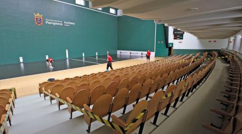 frontón labrit Aspecto de las gradas del Labrit, sin público, durante la pandemia de coronavirus