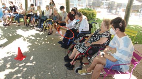 MISERICORDIA A: QUIQUE RUIZ
F: 7/7/2022
P:
L: TUDELA
T: VOLUNTARIOS JESUITAS RESIDENCIAS