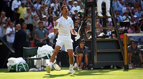 Djokovic Alegría del serbio Novak Djokovic tras lograr el pase a la final de Wimbeldon al derrotar al británico Norris