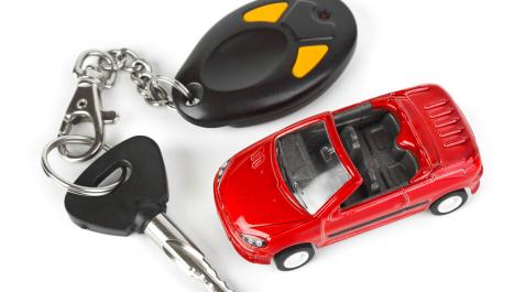 llaves coche Los niños contactaron con el Centro de Mando y Coordinación (CMC) de Policía Foral tras encontrar las llaves y localizar el coche