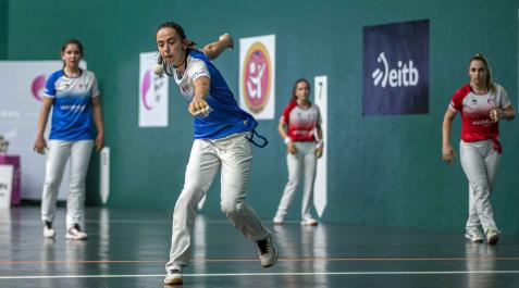 Un momento del Torneo de San Fermín de la Emakumen Master Cup de este sábado en Labrit Un momento del Torneo de San Fermín de la Emakumen Master Cup de este sábado en Labrit