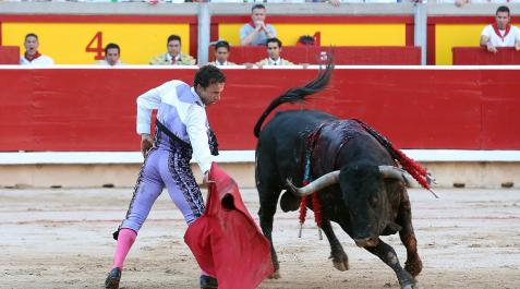 Corrida10 Imágenes de la cuarta corrida de la Feria del Toro con reses de La Palmosilla para los diestros Rafaelillo, Escribano y Leo Valadez