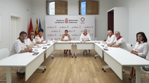 La presidenta Chivite recibe a una delegación del Grupo Volkswagen En el centro la Presidenta, Maria Chivite, y el vicepresidente de Producción y Logística en Seat, Markus Haupt; a la izquierda, el director general de Comunicación y Relaciones Institucionales, Miguel Moreno, y la directora del gabinete de la Presidenta, Alicia Erdociain. A la derecha, delegación del grupo Volskwagen, el gerente de las relaciones gubernamentales e institucionales, Ciriaco Hidalgo; y el vicepresidente ejecutivo de compras Alfonso Sancha