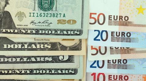 Billetes euro dolar Billetes de euro y dólar