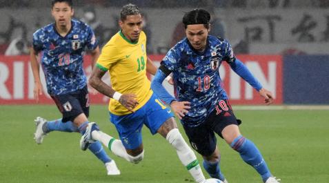 Raphinha durante un partido con Brasil Raphinha durante un partido con Brasil