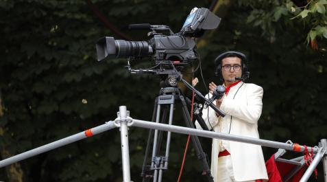 Cámara Pascual García, cámara de televisión que pidió matrimonio a su novia en directo.