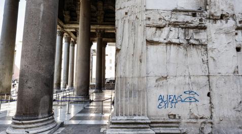 Vandalismo en el Panteón romano Vandalismo en el Panteón romano