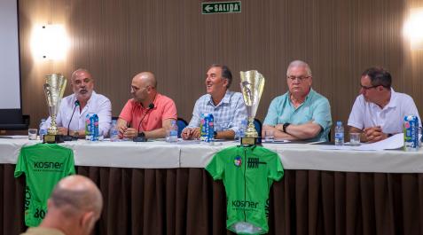 De izq a drch: Raúl Bator, Fernando Aranguren, Diego Sánchez, Miguel Ángel Pozueta, Michel Blanco De izq a drch: Raúl Bator, Fernando Aranguren, Diego Sánchez, Miguel Ángel Pozueta, Michel Blanco