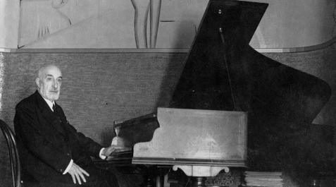 El pianista y compositor Valentín Larrea El pianista y compositor Valentín Larrea