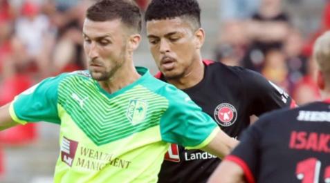 Oier durante el encuentro frente al FC Midtjylland Oier durante el encuentro frente al FC Midtjylland