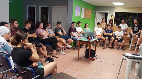 óvenes falcesinos en uno de los talleres que se han celebrado dentro del proceso participativo óvenes falcesinos en uno de los talleres que se han celebrado dentro del proceso participativo