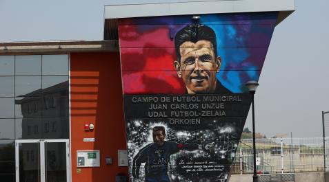 Vista de la entrada al campo de fútbol Juan Carlos Unzué de Orkoien. Imagen del día 15 Vista de la entrada al campo de fútbol Juan Carlos Unzué de Orkoien. Imagen del día 15