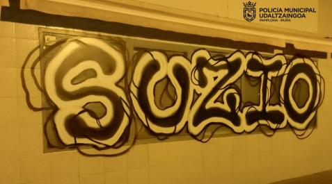 grafiti en iturrama Uno de los grafitis realizados en Iturrama
