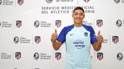 Nahuel Molina Nahuel Molina, tras pasar el reconocimiento médico con el Atlético de Madrid
