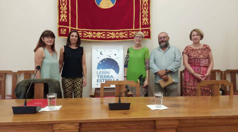 Lucía Ripa, Agurtzane Martínez, Consuelo Ochoa, Javier Armentia y Teresa Cruz Lucía Ripa, Agurtzane Martínez, Consuelo Ochoa, Javier Armentia y Teresa Cruz, este jueves en Lerín