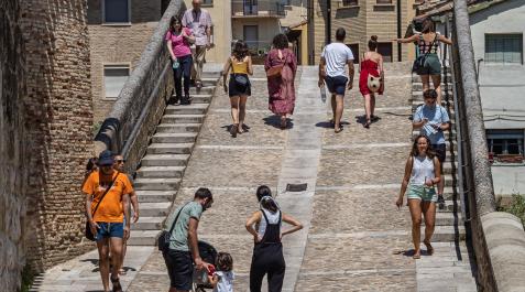Imagen del Casco Antiguo de Estella, en el conocido como Puente de la Cárcel Imagen del Casco Antiguo de Estella, en el conocido como Puente de la Cárcel