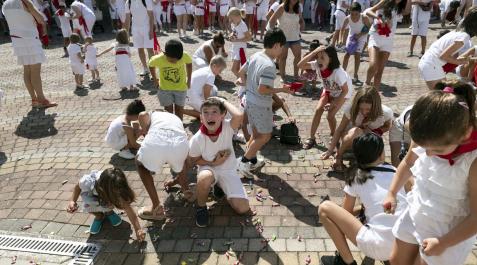 Chupinazo e inicio de las fiestas de Beriáin Chupinazo e inicio de las fiestas de Beriáin