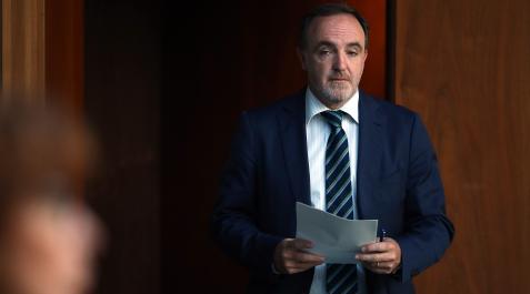 El presidente de UPN, en el Parlamento con ocasión de un pleno el pasado junio Javier Esparza