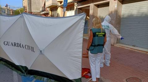 alginet El hombre se ha suicidado lanzándose desde la ventana de la vivienda