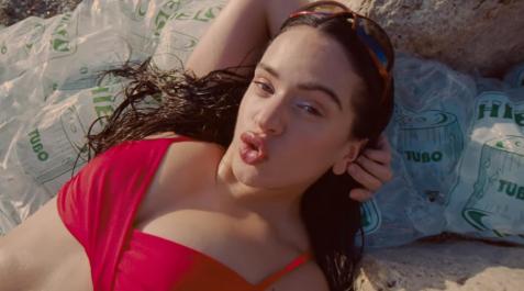 rosalía Rosalía, en una de las imáges del videoclip de 'Despechá'