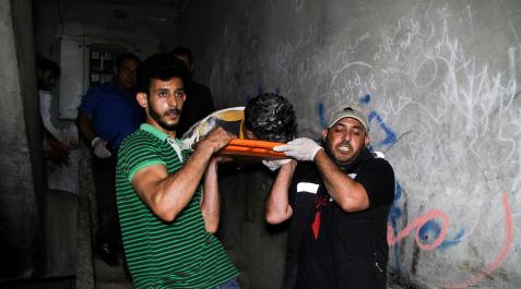 ONU Voluntarios de la Defensa Civil Palestina traslada a un herido en la Franja de Gaza
12/08/2022
