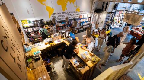 La librería Caótica de Sevilla La librería Caótica de Sevilla